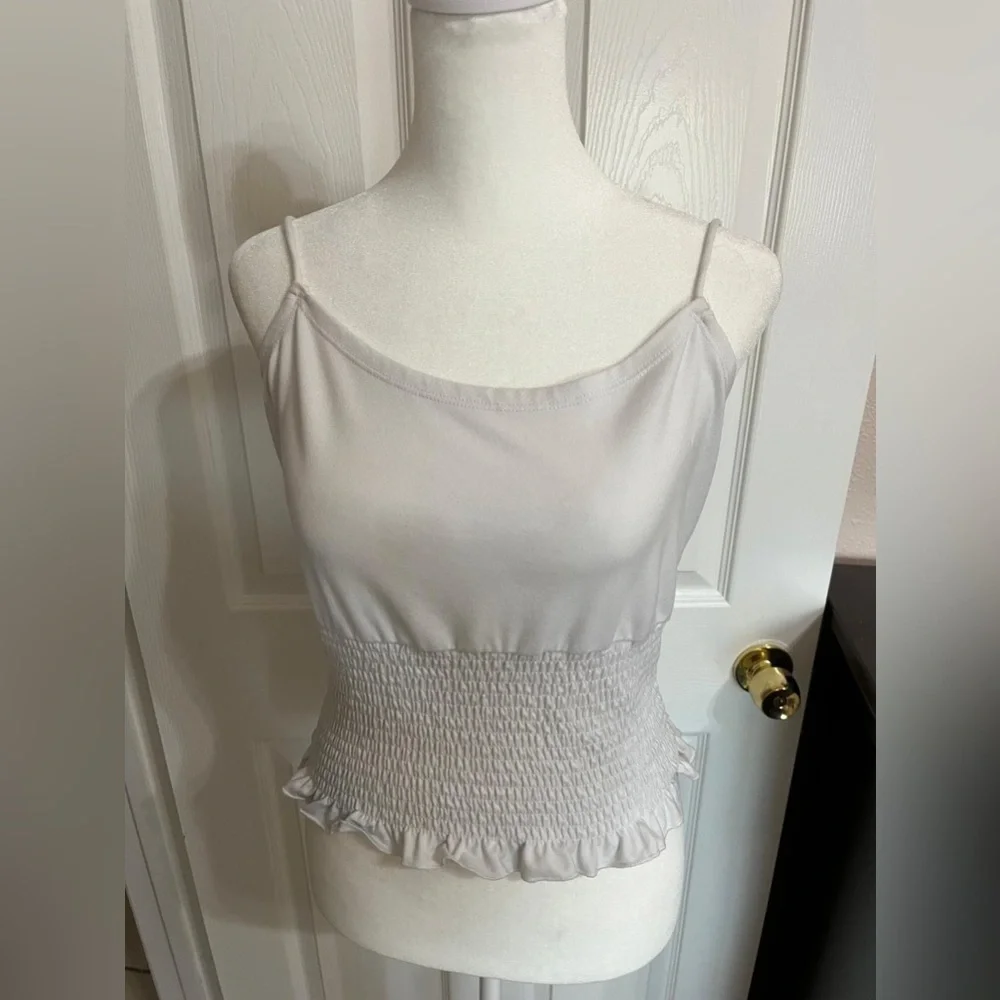 💙White tank Top - Picture 2 of 11